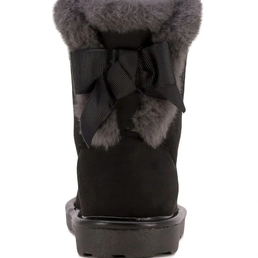 London Fog Collection Black Cozy Faux Fur Winter Bow Back Boots
